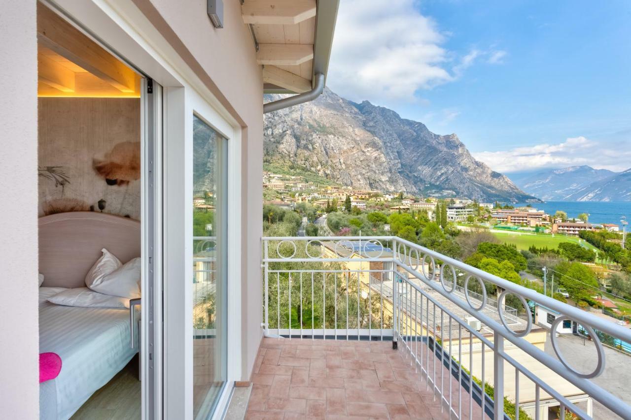 Hotel Riviera Panoramic Green Resort Лимоне сул Гарда Екстериор снимка