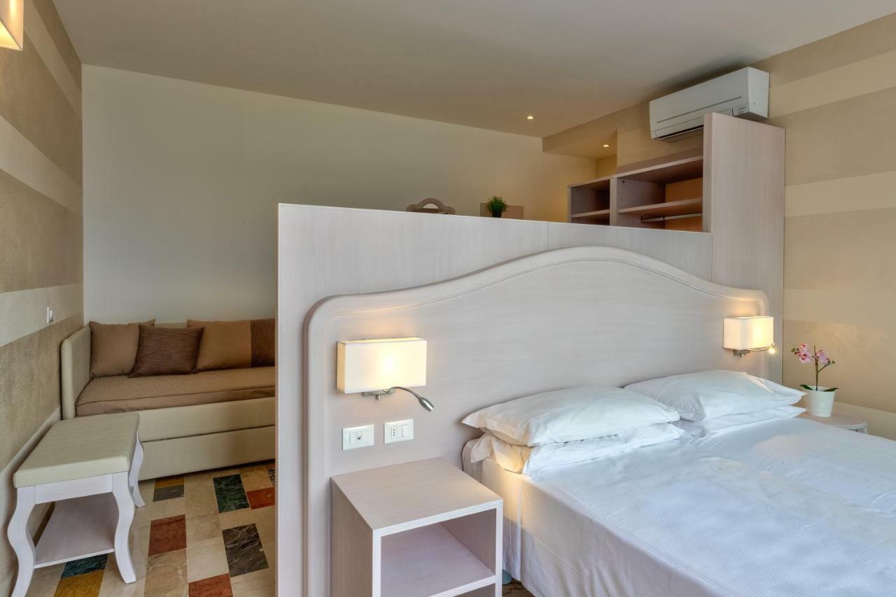 Hotel Riviera Panoramic Green Resort Лимоне сул Гарда Екстериор снимка