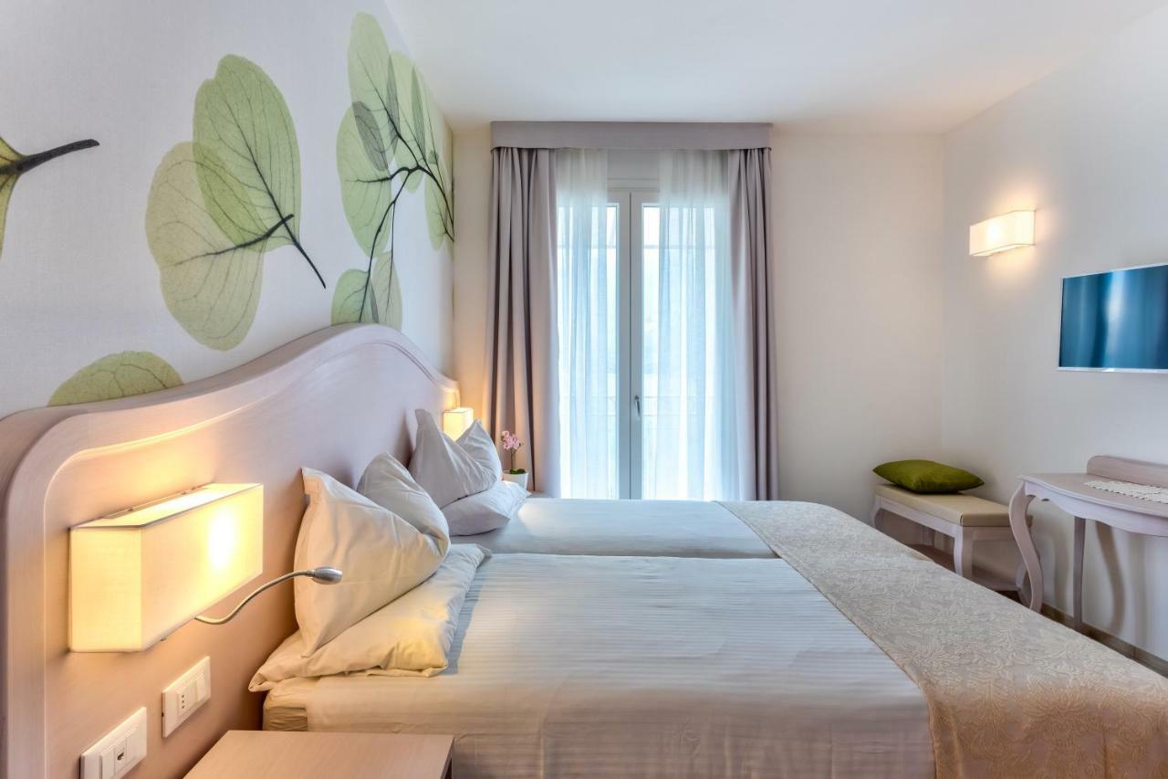 Hotel Riviera Panoramic Green Resort Лимоне сул Гарда Екстериор снимка