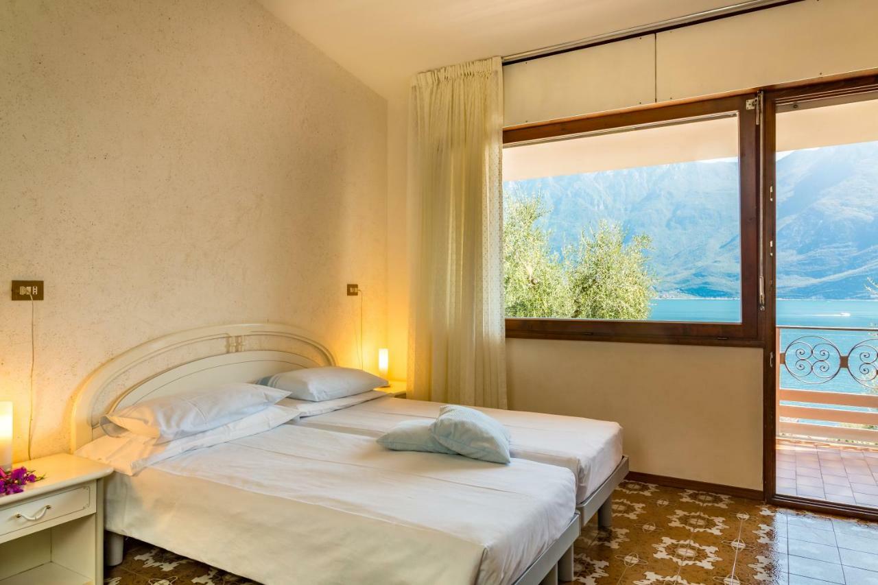 Hotel Riviera Panoramic Green Resort Лимоне сул Гарда Екстериор снимка